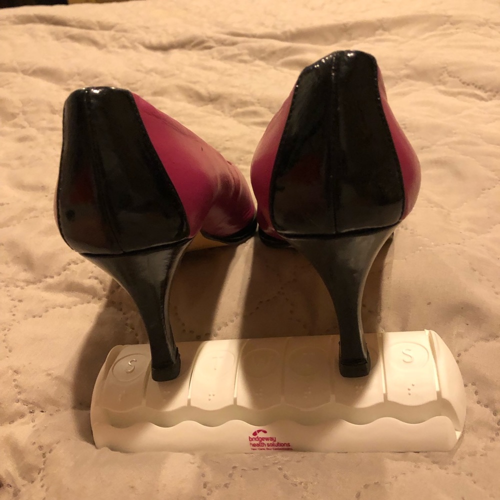 Shoes - Picture 3 of 6
